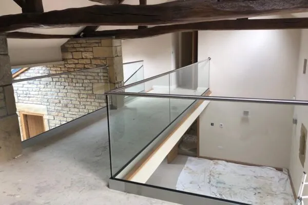 Internal Glass Balustrade. Track & top rail Internal Glass Balustrade. Track & top rail